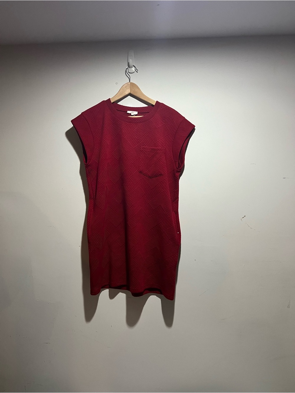 Entro Sleeveless Textured Tunic in Wine Red